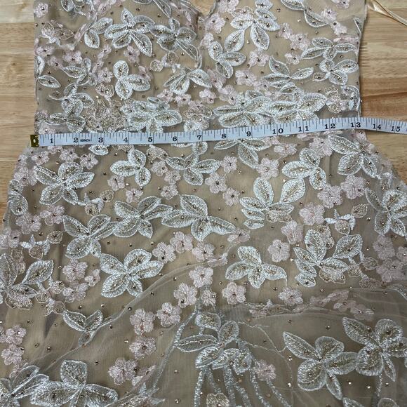 Mac Duggal NWT 67492 Long Spaghetti Strap Formal Dress Sequin Beaded Gown Size 6 - Picture 9 of 11